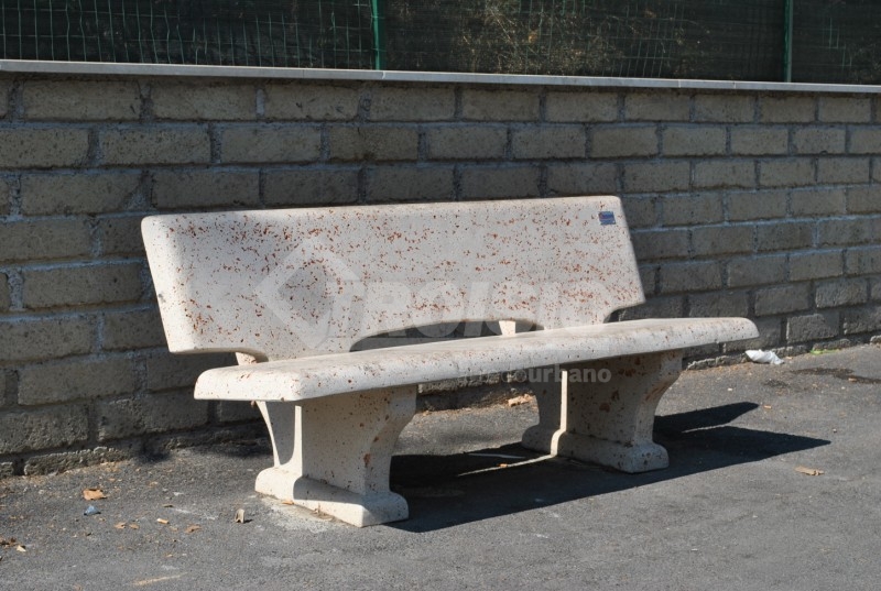 Bench P2